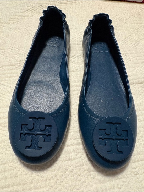 Tory Burch Shoes - Tory Burch Navy Logo Round-Toe Ballet Flats